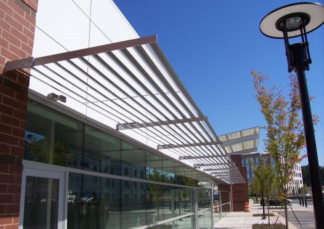 thi công lam chắn nắng tại Hà Tĩnh