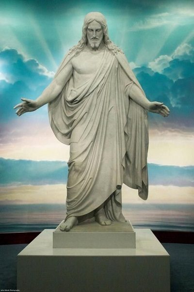 đắp tượng chúa giê-su 1