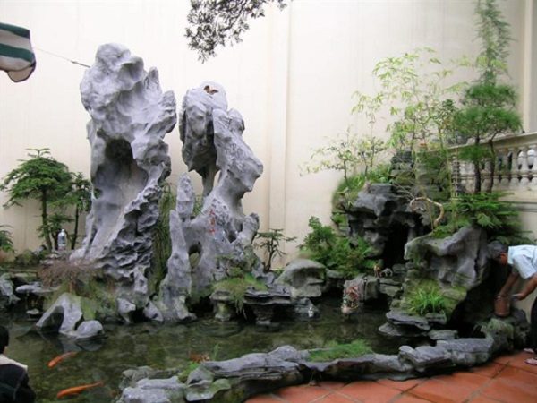 thiết kế thi công tiểu cảnh giếng trời sau nhà