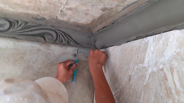 đắp phào chỉ trần nhà