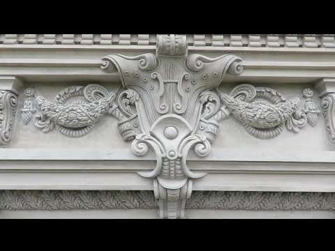 Thợ đắp phù điêu hoa văn xi măng tại Ninh Bình