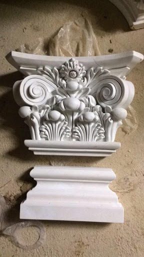 phù điêu đầu cột vuông