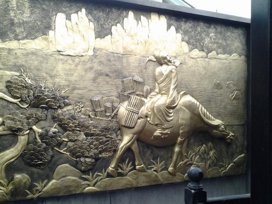 Đắp tranh phù điêu trang trí phòng khách đẹp