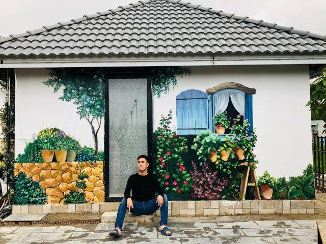 vẽ tranh tường ngoài trời