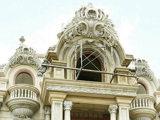 Đắp Phù Điêu Hoa Văn Tân Cổ Điển tại Hậu Giang