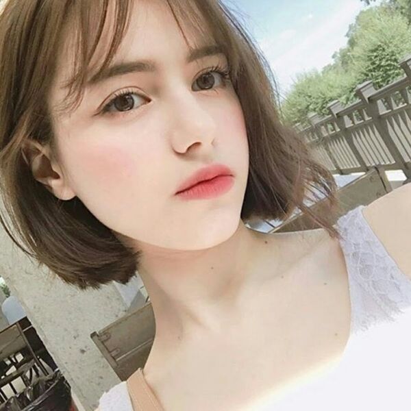 60+ Ảnh Gái Xinh Đeo Kính Đẹp Ngầu, Cute, Nhìn Là Mê