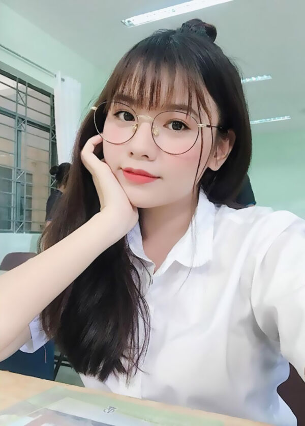 Ảnh Gái Xinh Tóc Dài "Cute Hạt Me" Đốn Tim Cộng Đồng Mạng