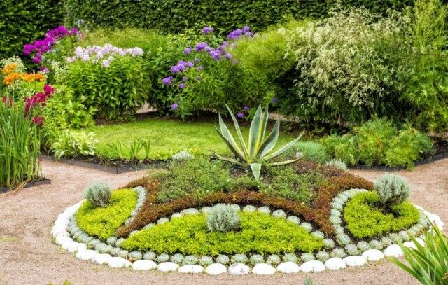 Duy Quang Art - Đơn vị chuyên thiết kế thi công sân vườn tại Đà Nẵng