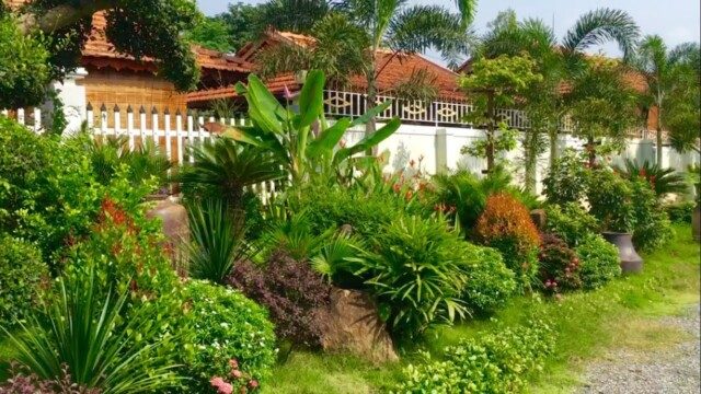 Mẫu sân vườn phong cách truyền thống