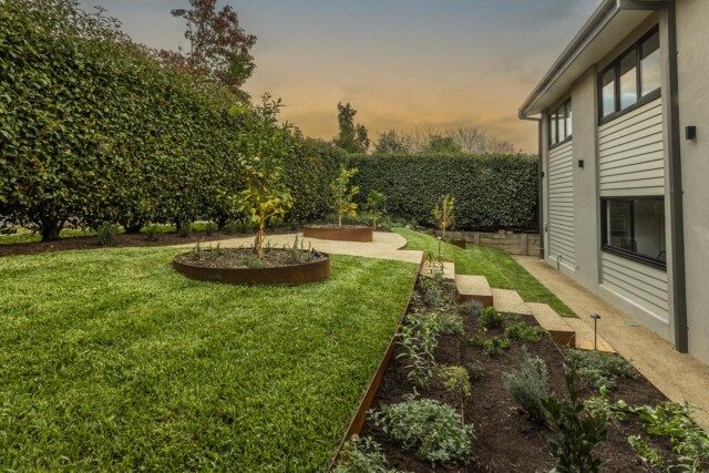 Vì sao phải thuê đơn vị thiết kế thi công sân vườn tại Hà Nội?